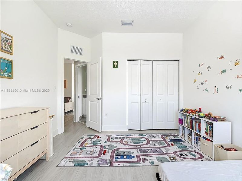 Image 22 of a home in .