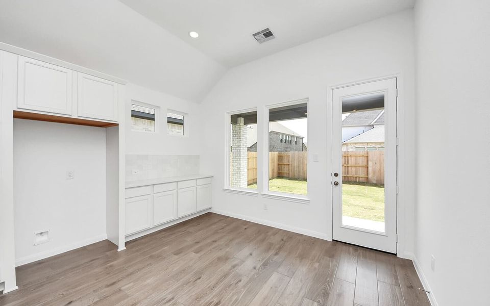 Image 13 representing the Emerson by Brookfield Residential in 40' Traditional Homes at Elyson, Katy, TX. Image 13 representing the Emerson by Brookfield Residential in 40' Traditional Homes at Elyson, Katy, TX.