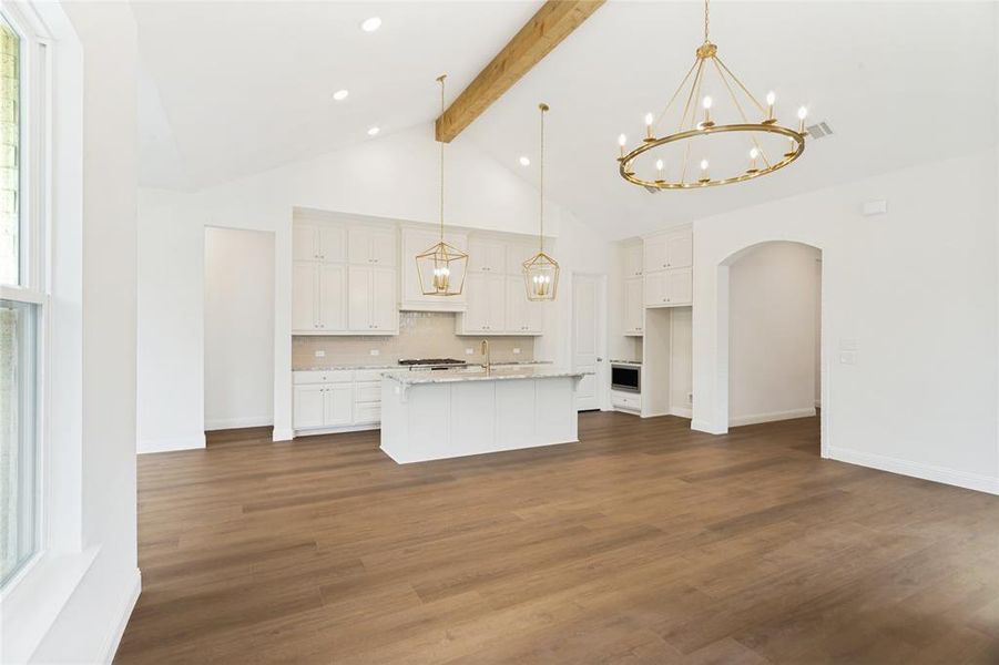 Spacious, unfurnished interior of a new home in The Lakes at Parks of Aledo, Aledo (Image 15). Spacious, unfurnished interior of a new home in The Lakes at Parks of Aledo, Aledo (Image 15).