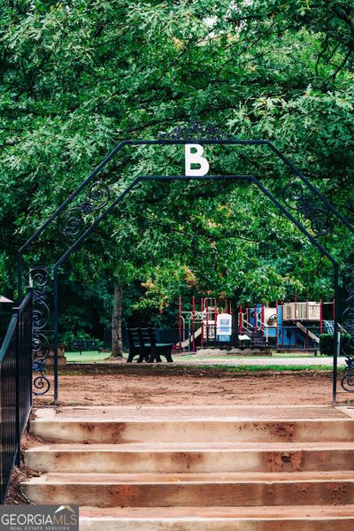 Image 102 of a home in Rosewood Lake Estates.