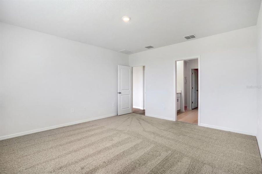 Spacious, unfurnished interior of a new home in Salt Meadows - Classic Series, Parrish (Image 18).