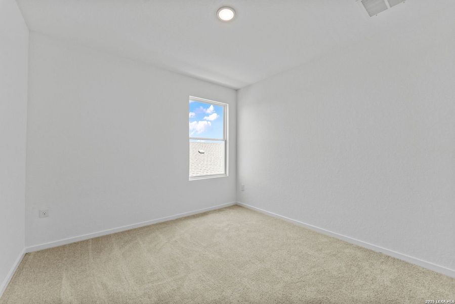 Spacious, unfurnished interior of a new home in Guadalupe Ridge, New Braunfels (Image 20). Spacious, unfurnished interior of a new home in Guadalupe Ridge, New Braunfels (Image 20).