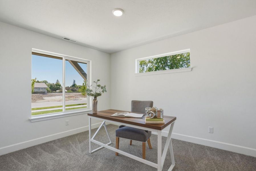 Furnished interior view inside a new home in Willowbrook, Madras (Image 32).