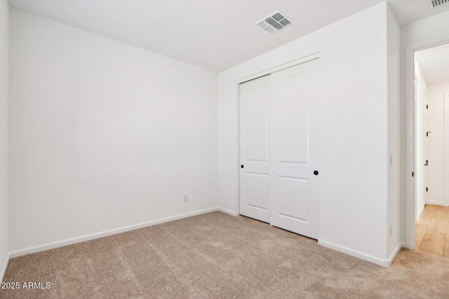 20-web-or-mls-S 95th Dr-S0512-016