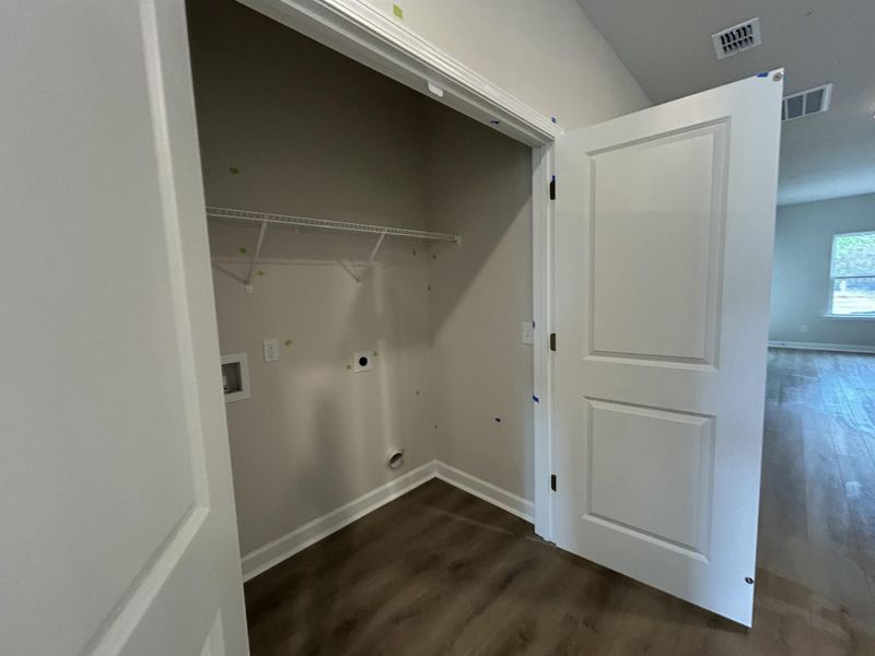 Spacious, unfurnished interior of a new home in , Ravenel (Image 10).