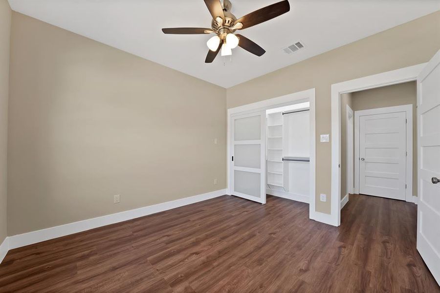 Spacious, unfurnished interior of a new home in , The Colony (Image 29).