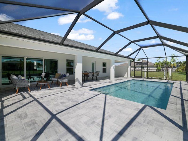 Representative exterior details of a home built from the The Paradise Cove II by Sunlife Homes LLC in Cape Coral, Cape Coral (Image 24).