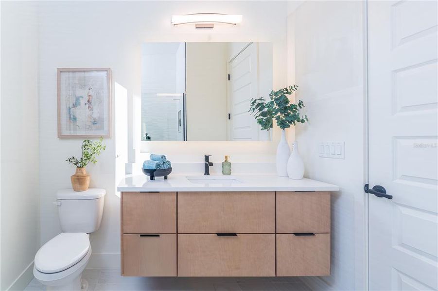 Furnished interior view inside a new home in , Apollo Beach (Image 17).