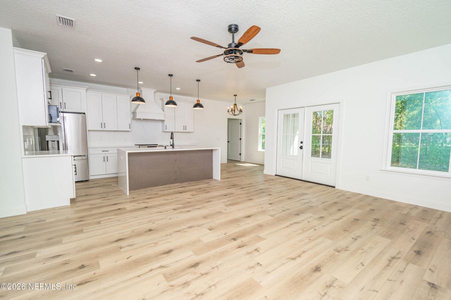 Spacious, unfurnished interior of a new home in , Macclenny (Image 25).