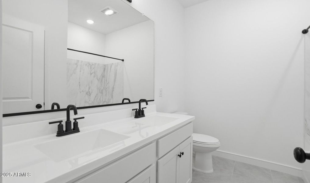 MR Lot #4 Hall Bath (1) (Large)