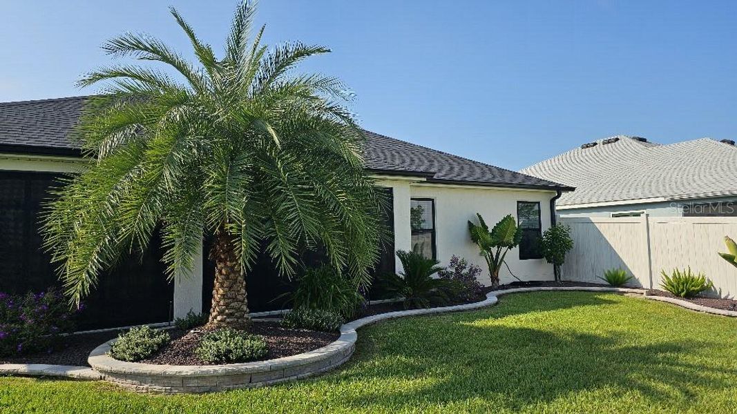 Exterior details and patio area of a home in , The Villages (Image 26).