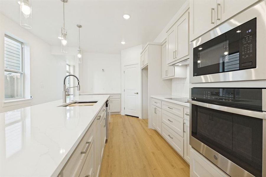 Furnished interior view inside a new home in , Dallas (Image 9).