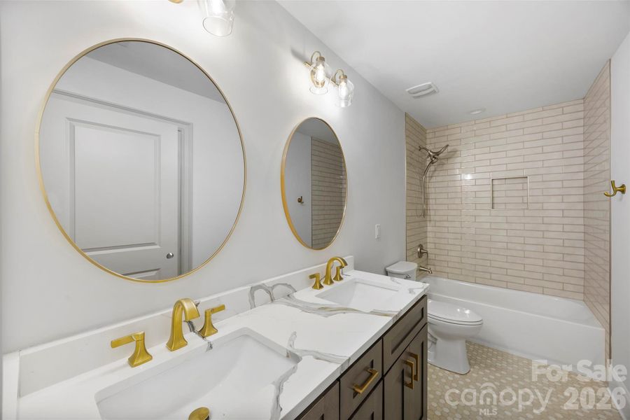 1331 Condon St, Charlotte, NC 28216