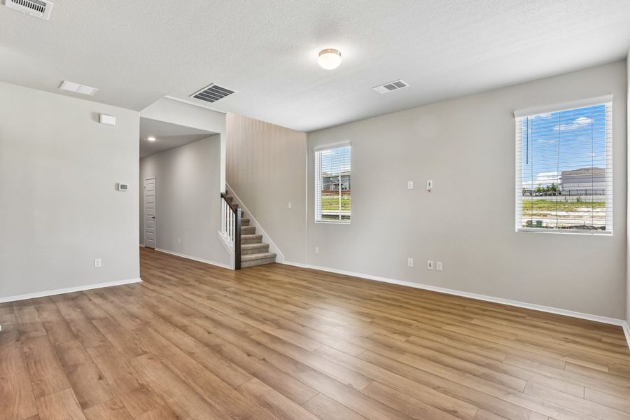 Spacious, unfurnished interior of a new home in Edgebrooke, Pflugerville (Image 15).