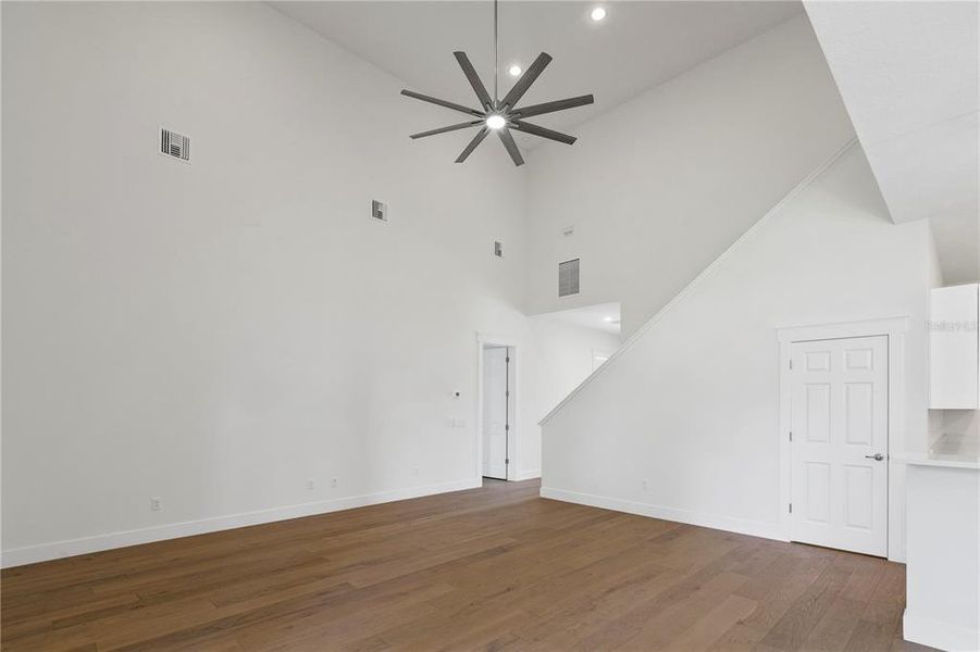 Spacious, unfurnished interior of a new home in , Sanford (Image 44).