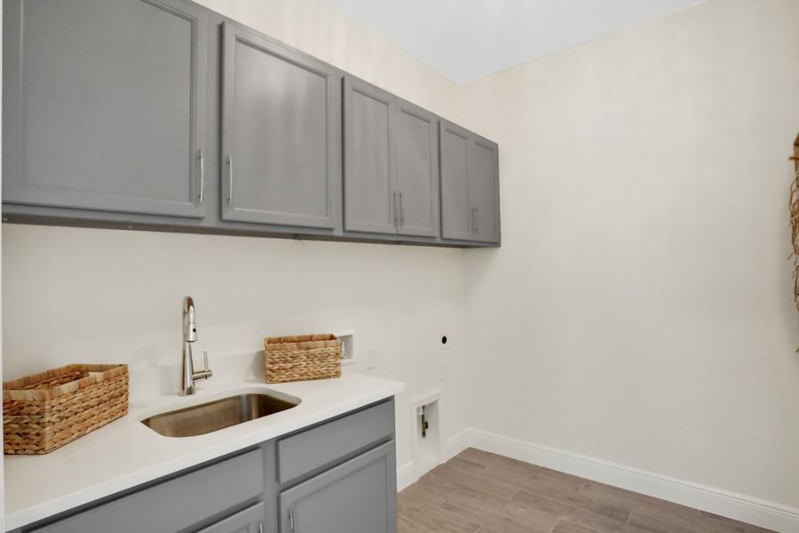 4br New Home in Sarasota, FL.  - Slide 16