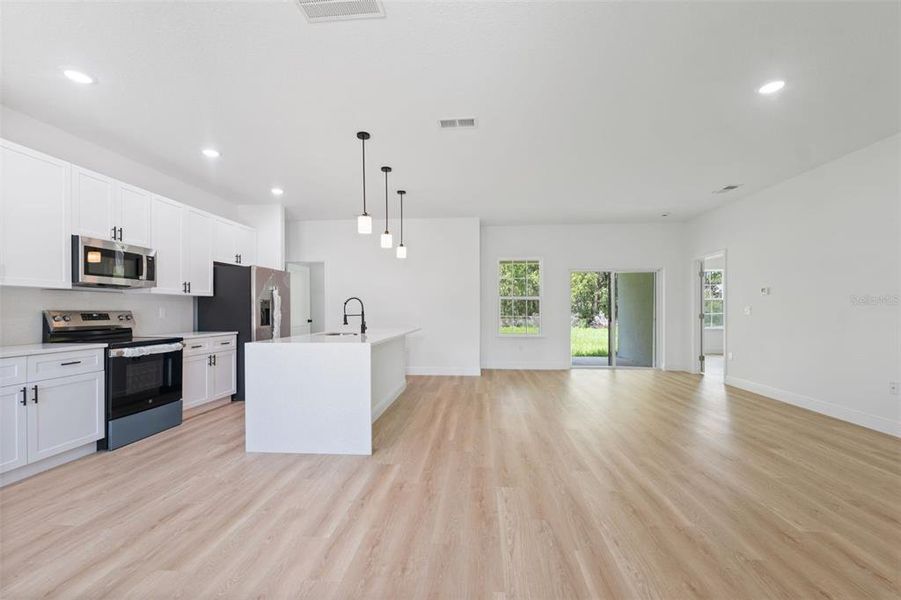 Image 35 of a home in .