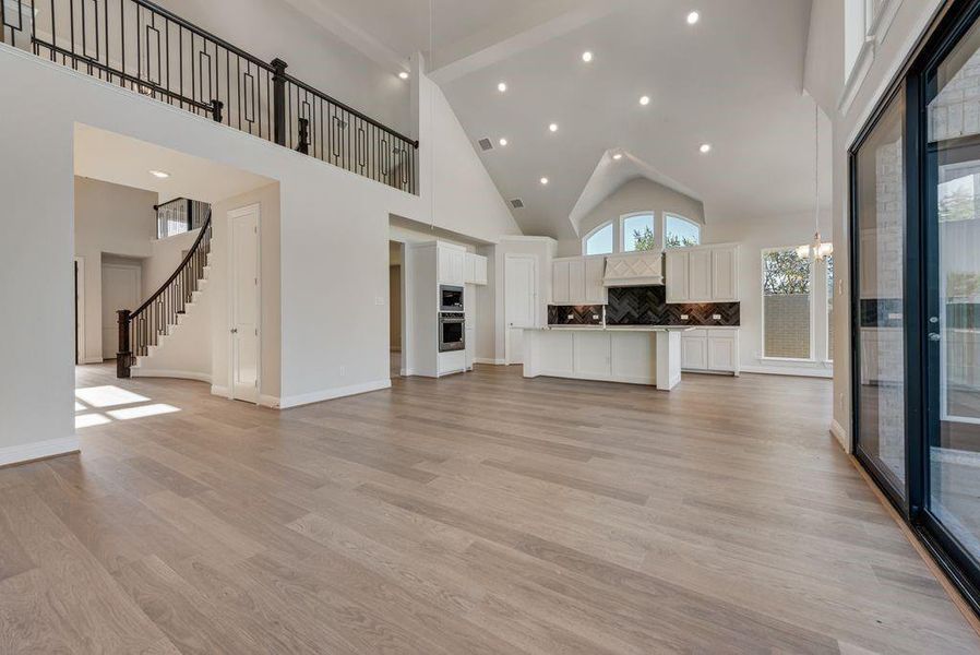 Spacious, unfurnished interior of a new home in Prairie Ridge, Venus (Image 29).