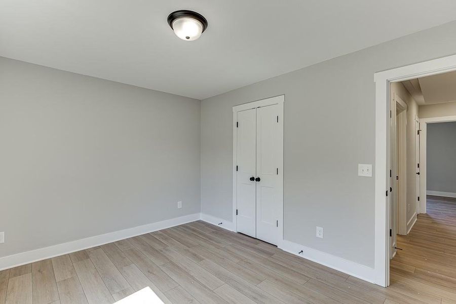 Spacious, unfurnished interior of a new home in , Hartwell (Image 26).