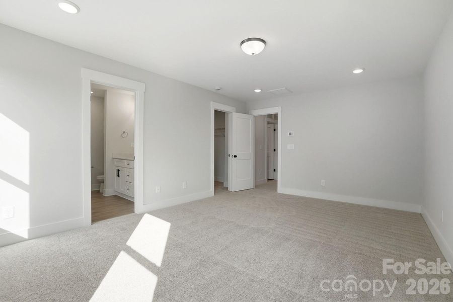 Spacious, unfurnished interior of a new home in , Waxhaw (Image 32).