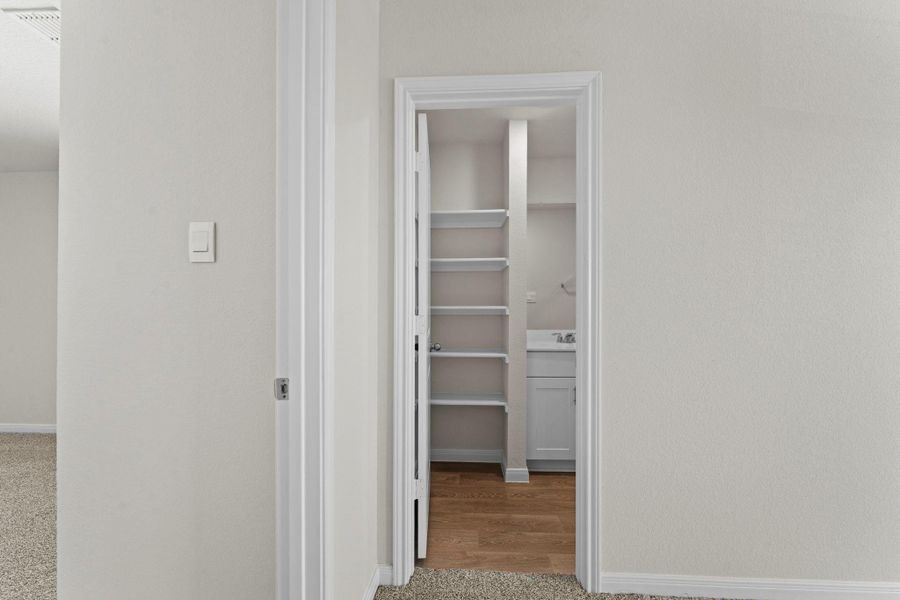 Spacious, unfurnished interior of a new home in Whisper South, San Marcos (Image 24).