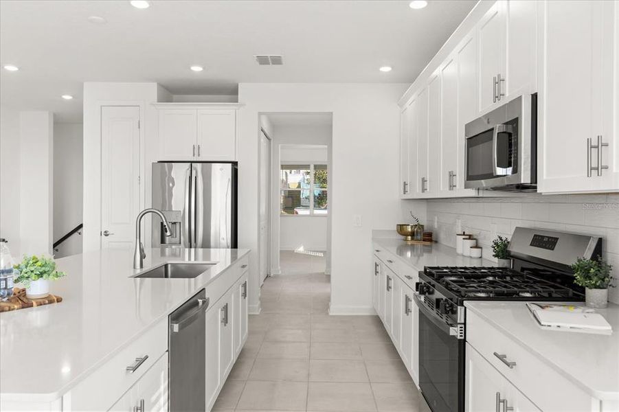 Furnished interior view inside a new home in Dora Parc, Mount Dora (Image 47).