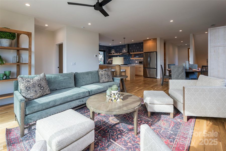 Open concept living bathed in natural light Open concept living bathed in natural light