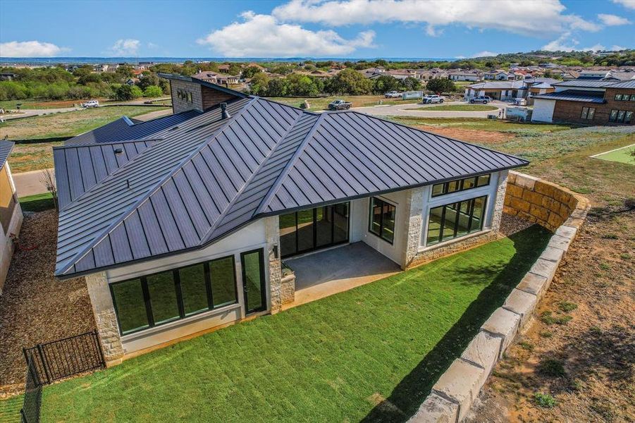 Exterior details and patio area of a home in , Horseshoe Bay (Image 24).
