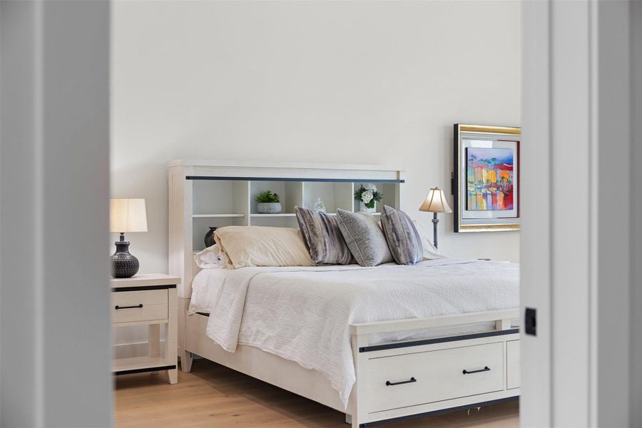 3 BEDROOM