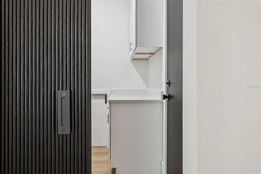 Close-up of interior finishes inside a home in , Tampa (Image 23). Close-up of interior finishes inside a home in , Tampa (Image 23).