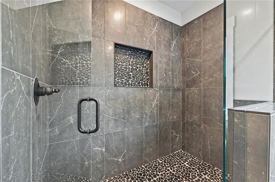 Spacious, unfurnished interior of a new home in SteepleChase, Hoschton (Image 20).