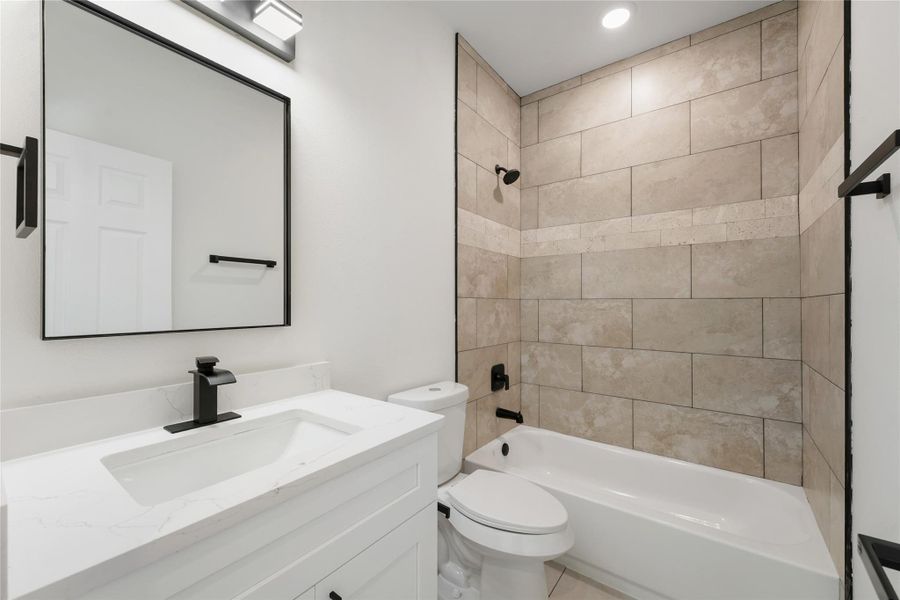 Furnished interior view inside a new home in , Santa Fe (Image 10).