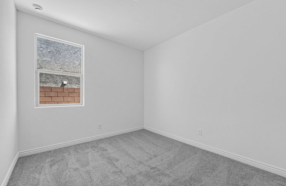 Spacious, unfurnished interior of a new home in Combs Ranch, San Tan Valley (Image 16).