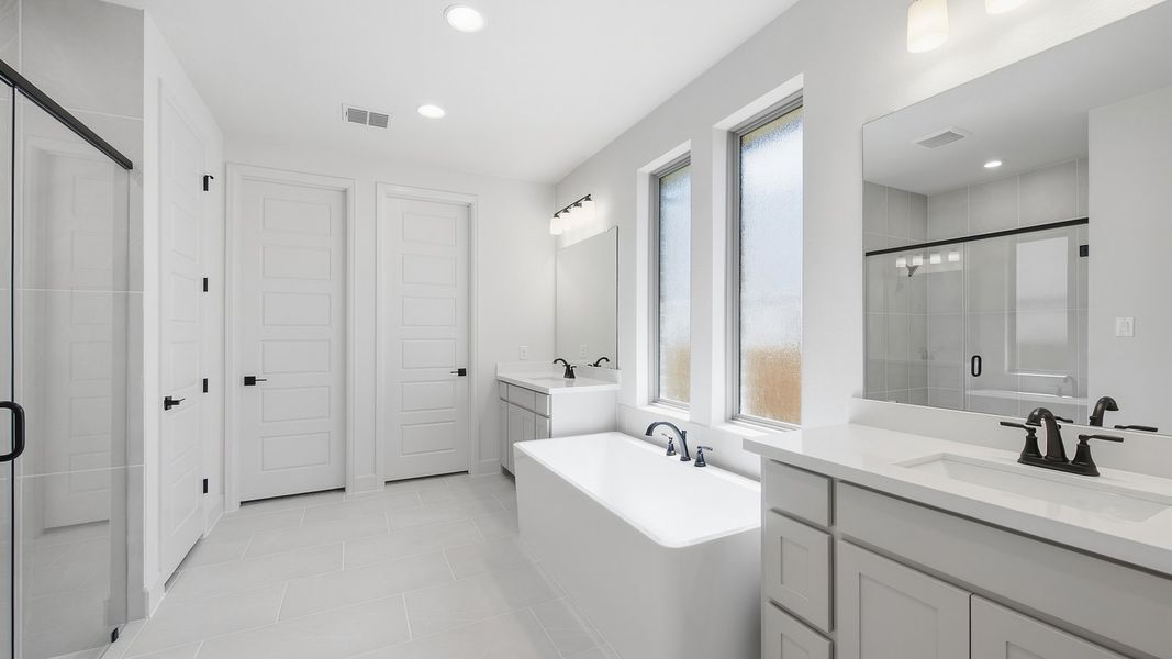 Furnished interior view inside a new home in Eliana, McKinney (Image 15).