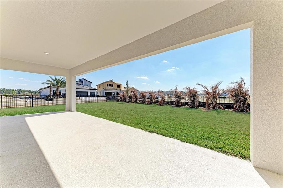 Exterior details and patio area of a home in Two Rivers, Zephyrhills (Image 2).