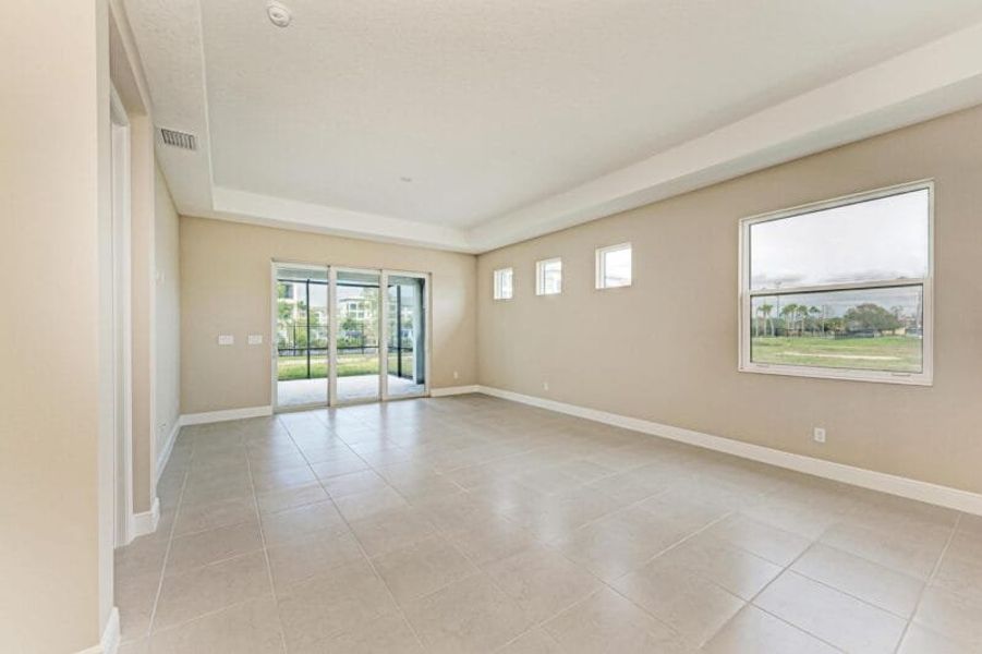 Spacious, unfurnished interior of a new home in Reflection Villas at Watercolor Place, Bradenton (Image 10).