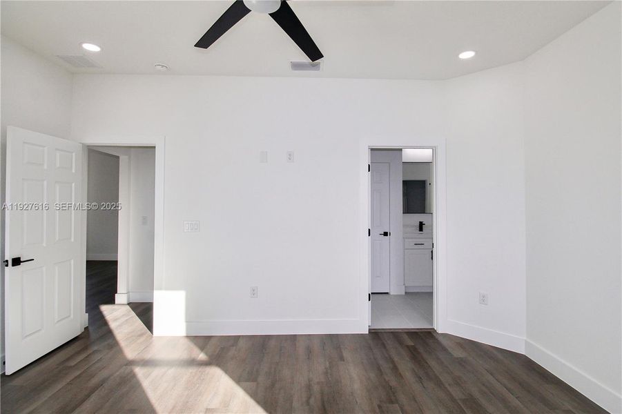 Spacious, unfurnished interior of a new home in , Avon Park (Image 29). Spacious, unfurnished interior of a new home in , Avon Park (Image 29).