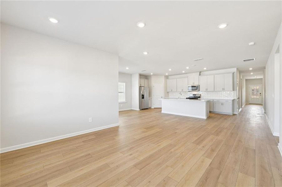 Spacious, unfurnished interior of a new home in Preserve at Mountain Creek, Pendergrass (Image 35).