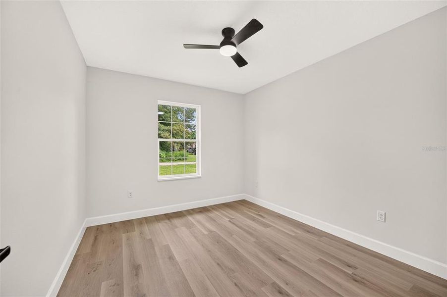 Spacious, unfurnished interior of a new home in , Ocala (Image 15).