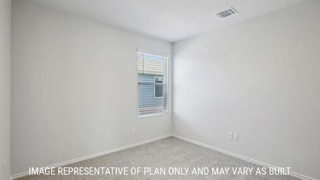 Spacious, unfurnished interior of a new home in Reynolds Crossing, Killeen (Image 27).
