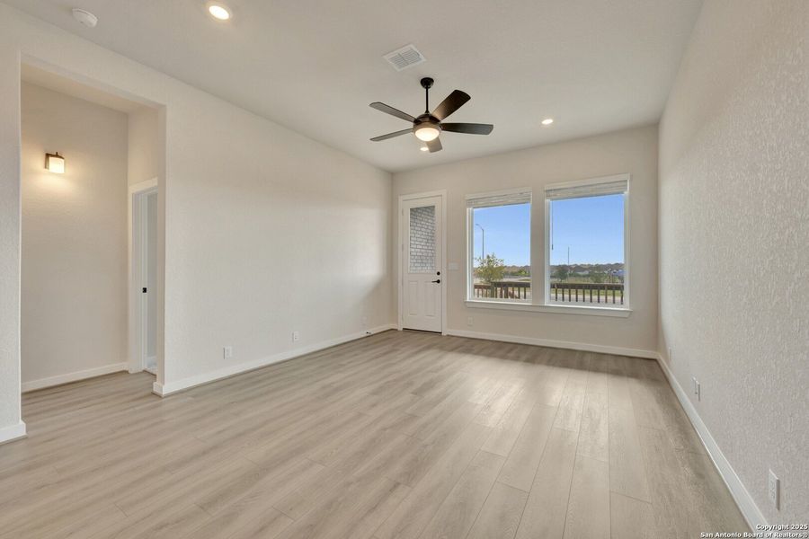 Spacious, unfurnished interior of a new home in , New Braunfels (Image 27). Spacious, unfurnished interior of a new home in , New Braunfels (Image 27).