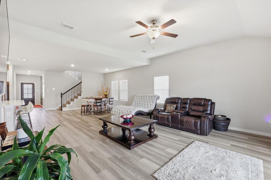 Furnished interior view inside a new home in Stonehaven, Seagoville (Image 31).