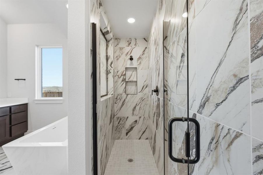 Furnished interior view inside a new home in Ridge Crossing, Waxahachie (Image 12). Furnished interior view inside a new home in Ridge Crossing, Waxahachie (Image 12).