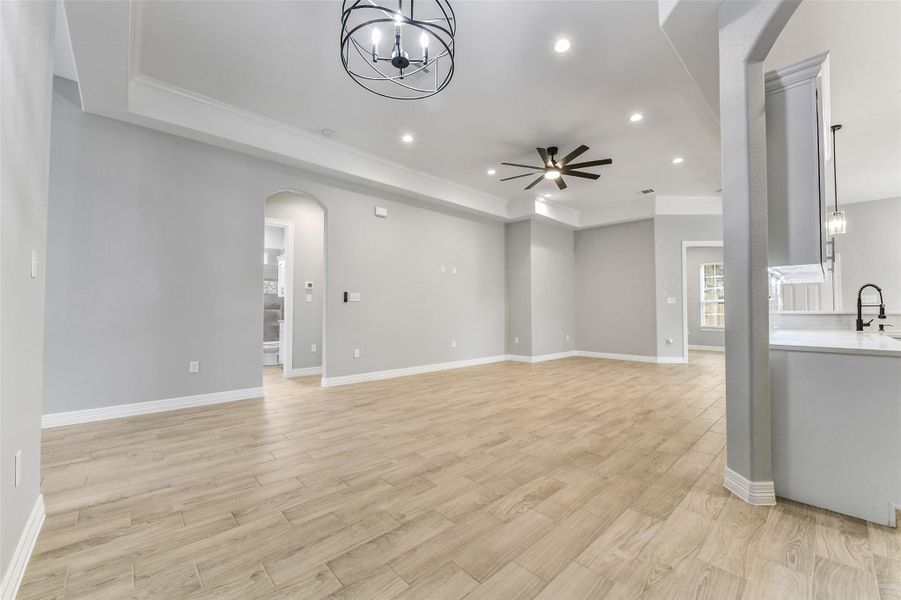 Spacious, unfurnished interior of a new home in , La Marque (Image 19).