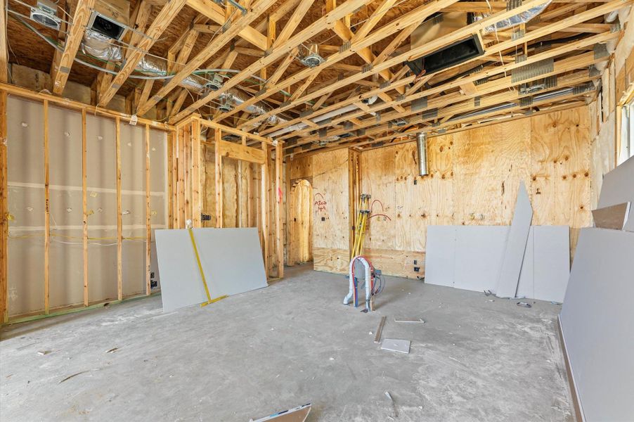 Kitchen and dining area.