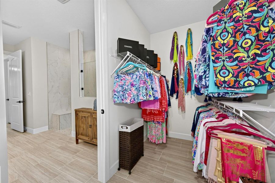 3862 430 MWalk-in Closet 3862 430 MWalk-in Closet