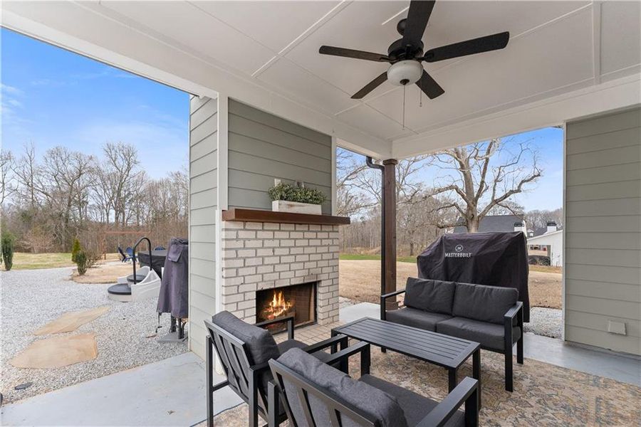 Exterior details and patio area of a home in , Jefferson (Image 25).