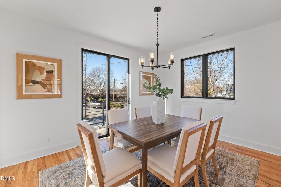 34-813 N Roxboro_6784 34-813 N Roxboro_6784