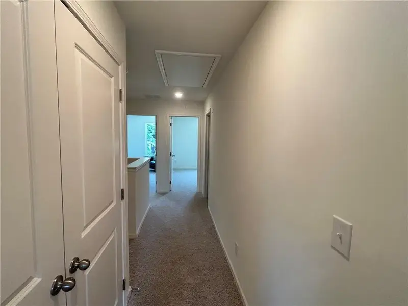 Spacious, unfurnished interior of a new home in Old Salem Crossing, Conyers (Image 23).