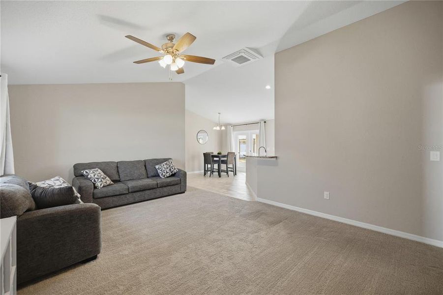 Image 19 of a home in . Image 19 of a home in .